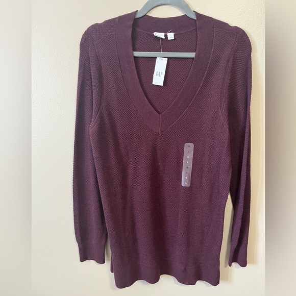 Gap Sweater - Picture 2 of 5